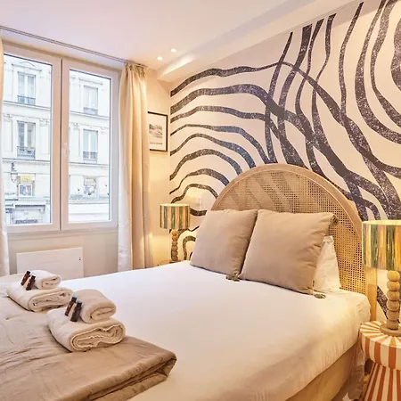 Daire Charming Flat In The Heart Of Paris