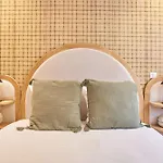Charming Flat In The Heart Of *