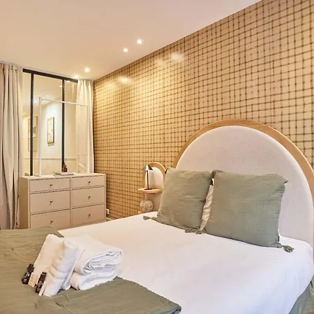 Charming Flat In The Heart Of Apartment
