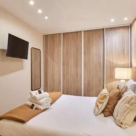 Charming Flat In The Heart Of Apartment