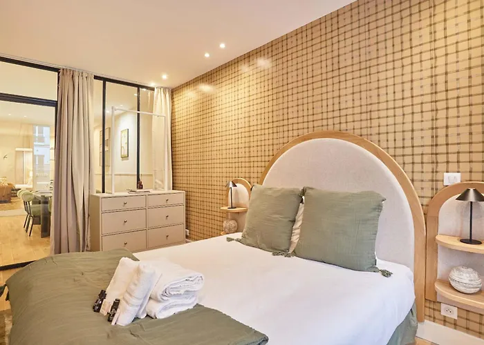 Charming Flat In The Heart Of 公寓