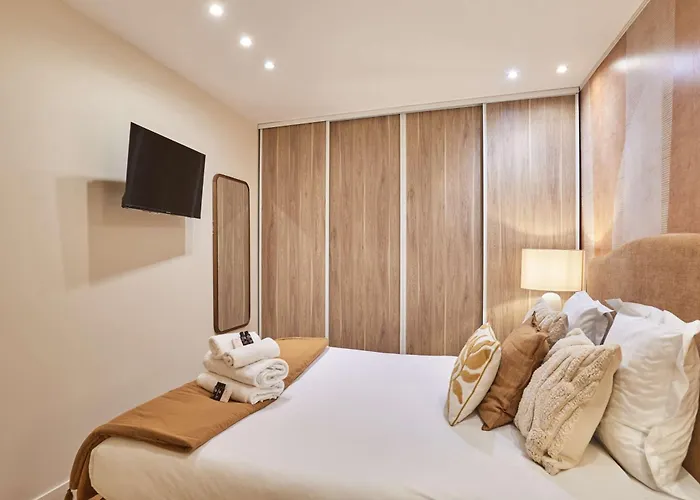 Charming Flat In The Heart Of 公寓